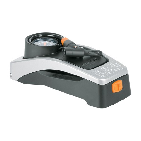 verkstadspump med manometer för alla ventiler. airstep 7.0