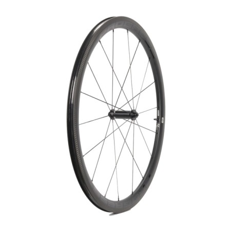 abgedecktes vorderrad aero