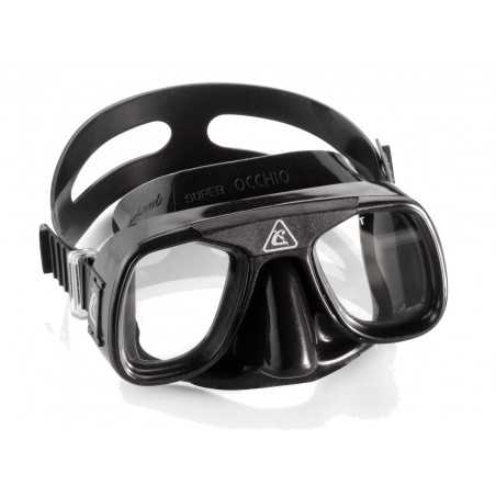 maschera subacquea cressi superocchio con volume interno ridotto e profilo idrodinamico