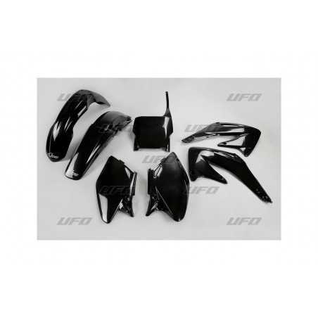 kit completo di plastica  color negro