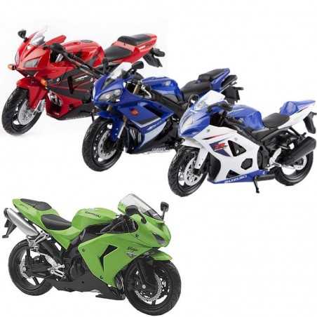 méretarányos motor játékszer 1/12